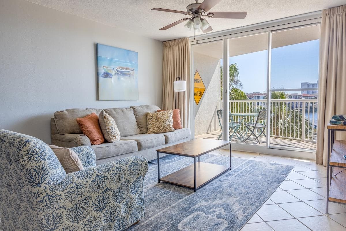 Living Room | Smart TV and Private Balcony